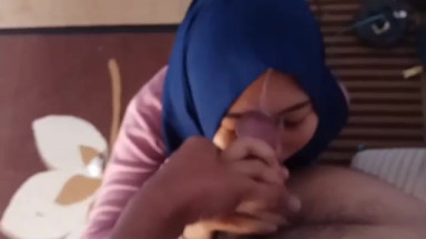 Hijab Nyepong Crot Di Muka 4
