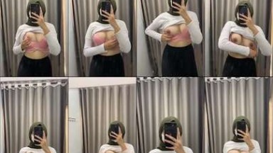 BOKEP Jilbab ngepap pacar di fitting room bokep indonesia terbaru