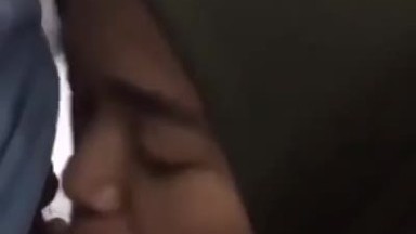 Indonesia Bokep|| Jilbab sangean ngisep punya pacar01